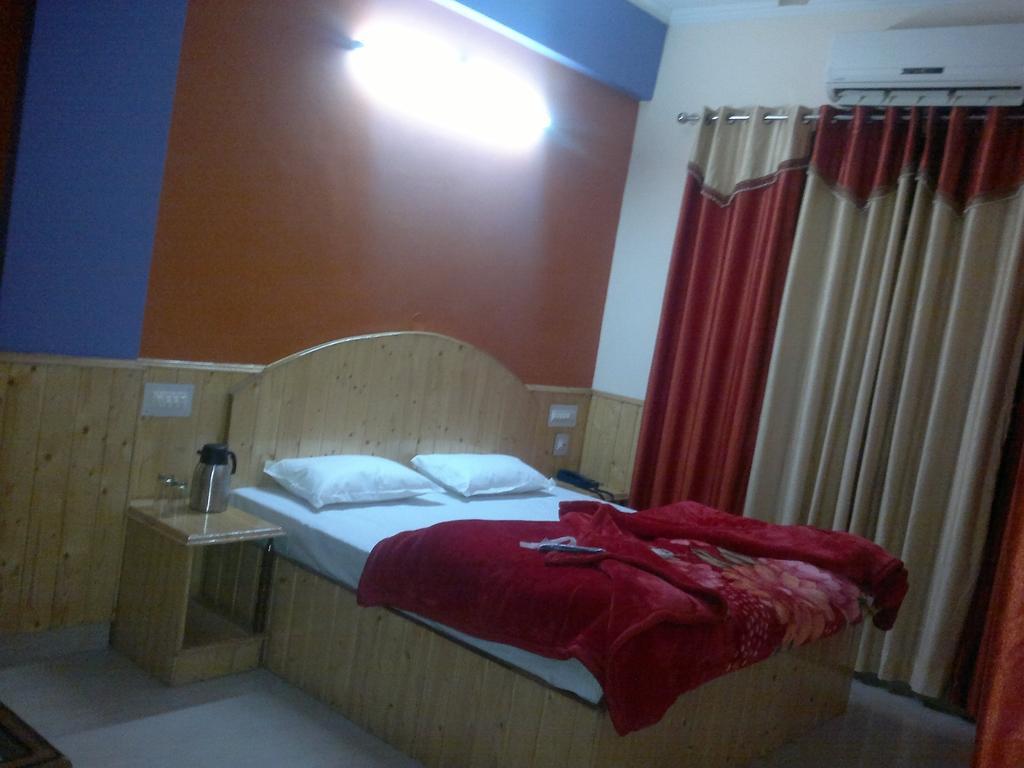 Himgiri Resort Nagchala Buitenkant foto